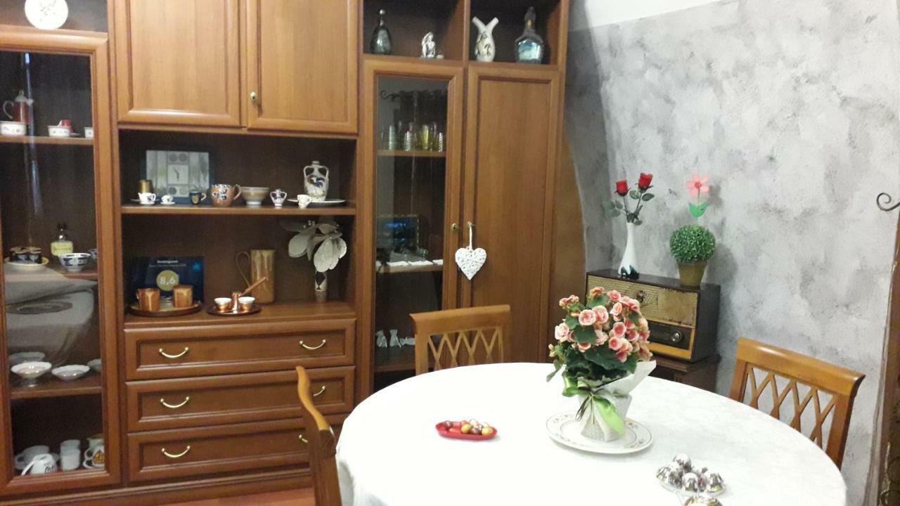 Апартаменты Casa Vacanza Mary Сантерамо-ин-Колле Экстерьер фото