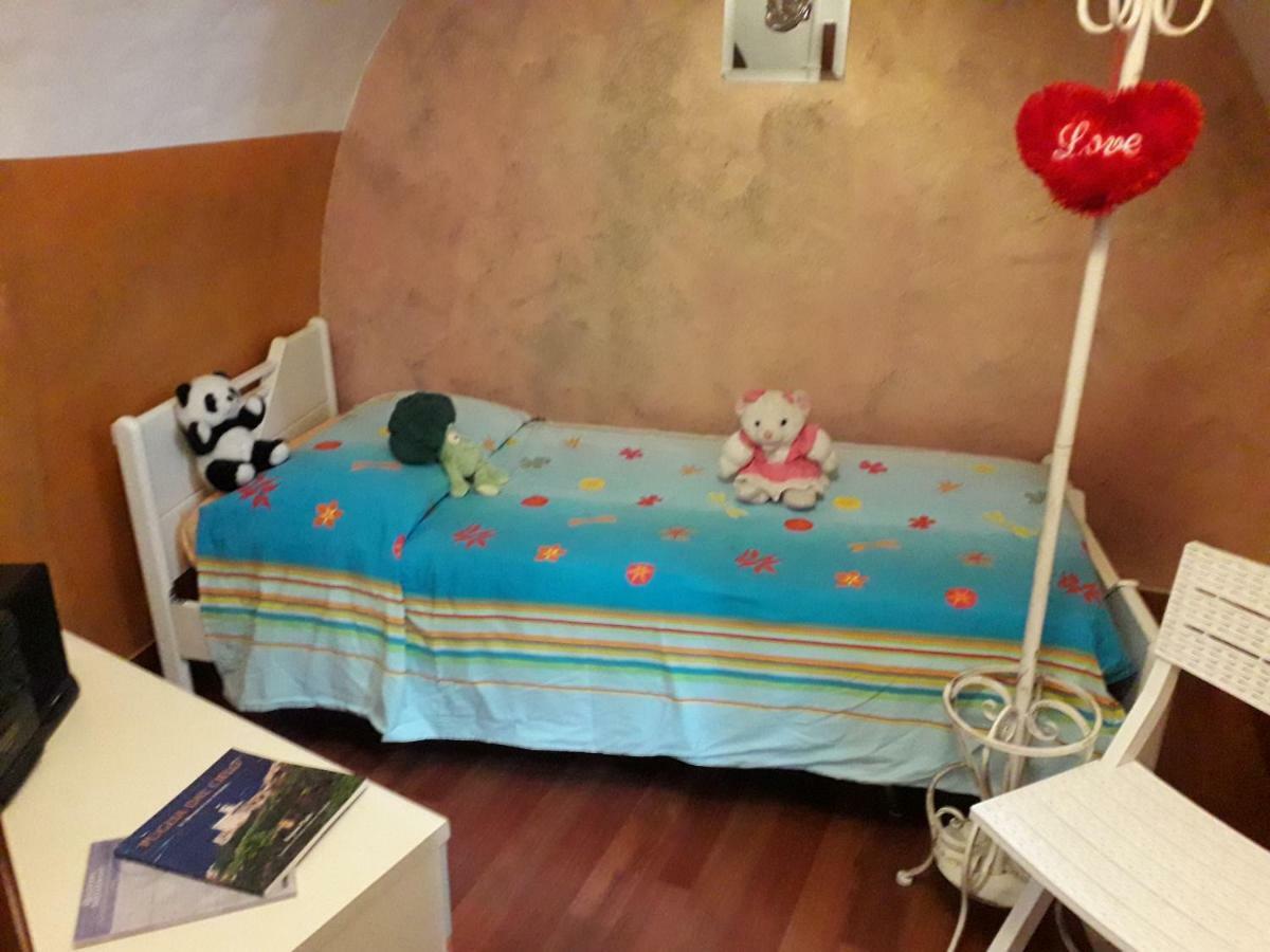 Апартаменты Casa Vacanza Mary Сантерамо-ин-Колле Экстерьер фото